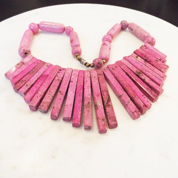 FAB AMAZING NATURAL PINK RHODOCHROISITE GRADUATED STONE SLAB FRINGE NECKLACE 47